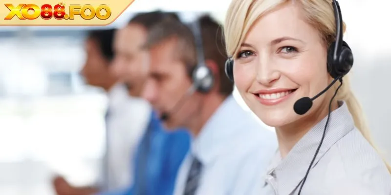 Dịch vụ hỗ trợ khách hàng của XO88 Hotline & Email dễ dàng